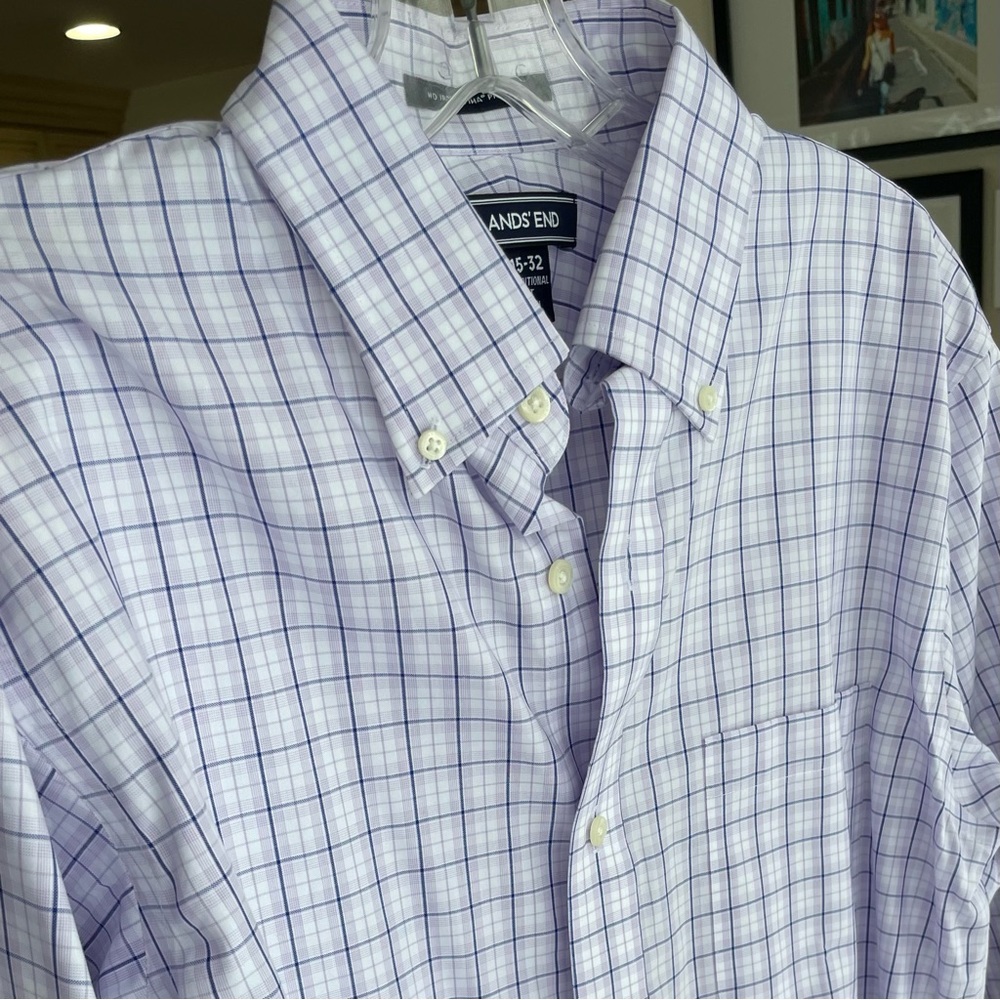 Mens dress shirt. Lands End. Size 14 1/2 - 32 traditional fit.